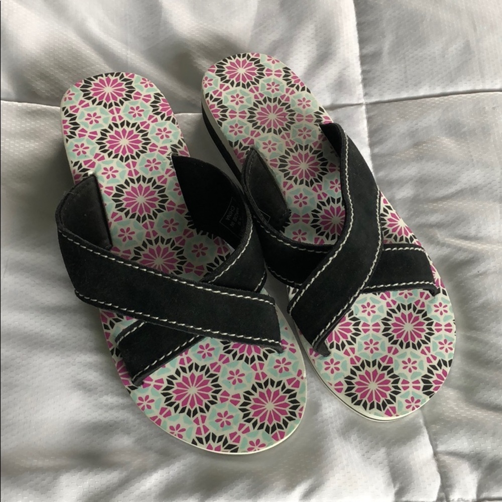 NWOT Lands End Women’s Sandals, Size 7M